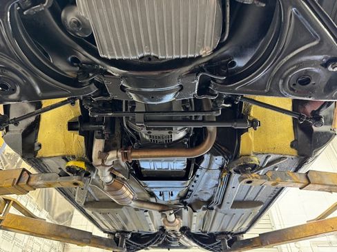 Used 1987 Mercedes-Benz 560 SL image 15