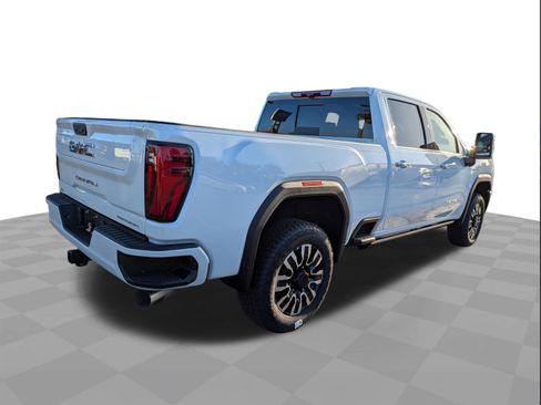 New 2026 GMC Sierra 2500 Denali Ultimate image 4