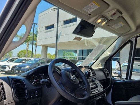 Used 2026 RAM ProMaster 2500 w/ Convenience Group FWD image 10