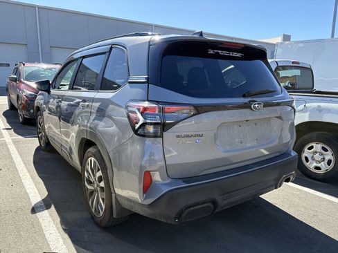 Used 2025 Subaru Forester Touring w/ Protection Package image 4