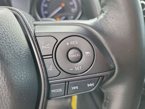 Used 2023 Toyota Camry SE FWD image 19