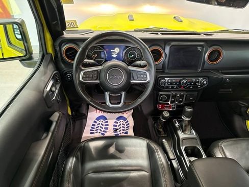 Used 2023 Jeep Gladiator Mojave w/ Cold Weather Group AWD/4WD image 41