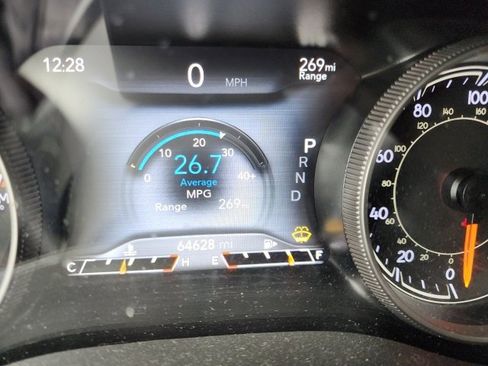 Used 2019 Jeep Cherokee Limited image 9