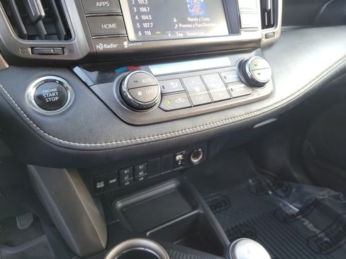 Used 2015 Toyota RAV4 Limited w/ Technology Package AWD/4WD image 18