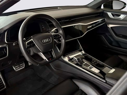 Used 2023 Audi RS 6 Avant w/ Carbon Optic Package image 29