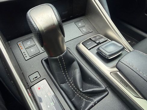 Used 2020 Lexus IS 350 F Sport image 18