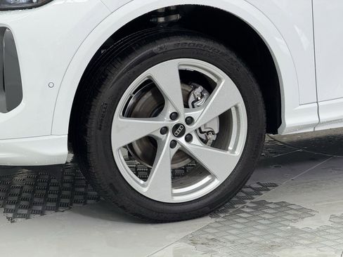 New 2025 Audi Q5 Premium Plus image 10