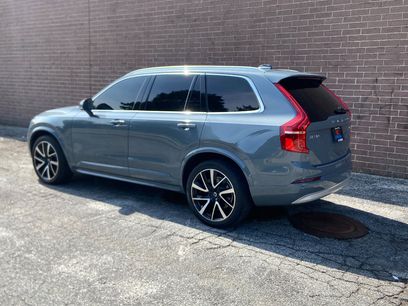 Used 2022 Volvo XC90 T6 Momentum w/ Protection Package Premier