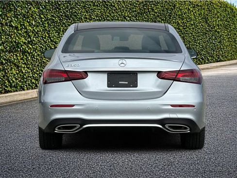 Used 2022 Mercedes-Benz E 350 Sedan image 5
