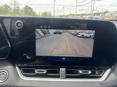 Used 2026 Chevrolet Equinox LT AWD/4WD image 26