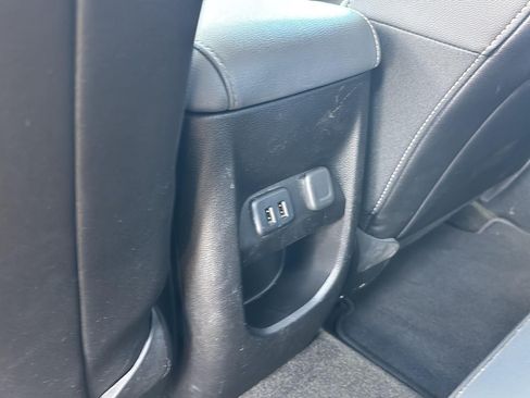 Used 2018 Chevrolet Colorado Z71 AWD/4WD image 17