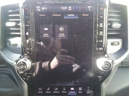 New 2026 RAM 2500 Laramie w/ Towing Technology Group image 23