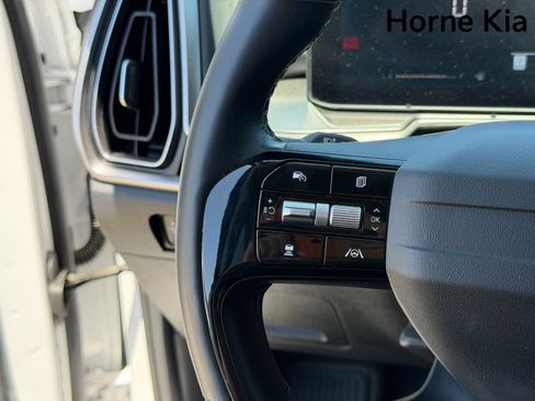 New 2026 Kia Sorento LX FWD image 14
