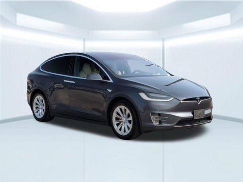 Used 2016 Tesla Model X Performance AWD/4WD image 8