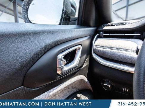 Used 2024 Jeep Compass Sport AWD/4WD image 13