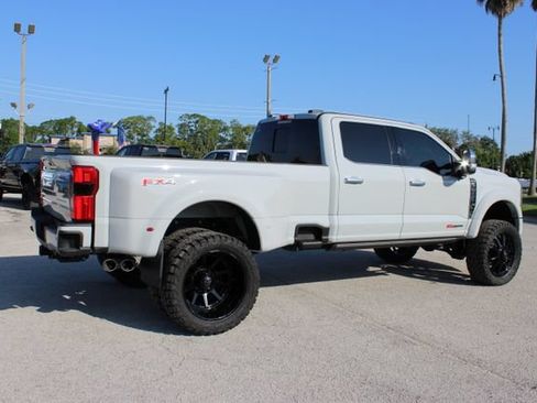 Used 2025 Ford F450 Platinum w/ Platinum Plus Package AWD/4WD image 13