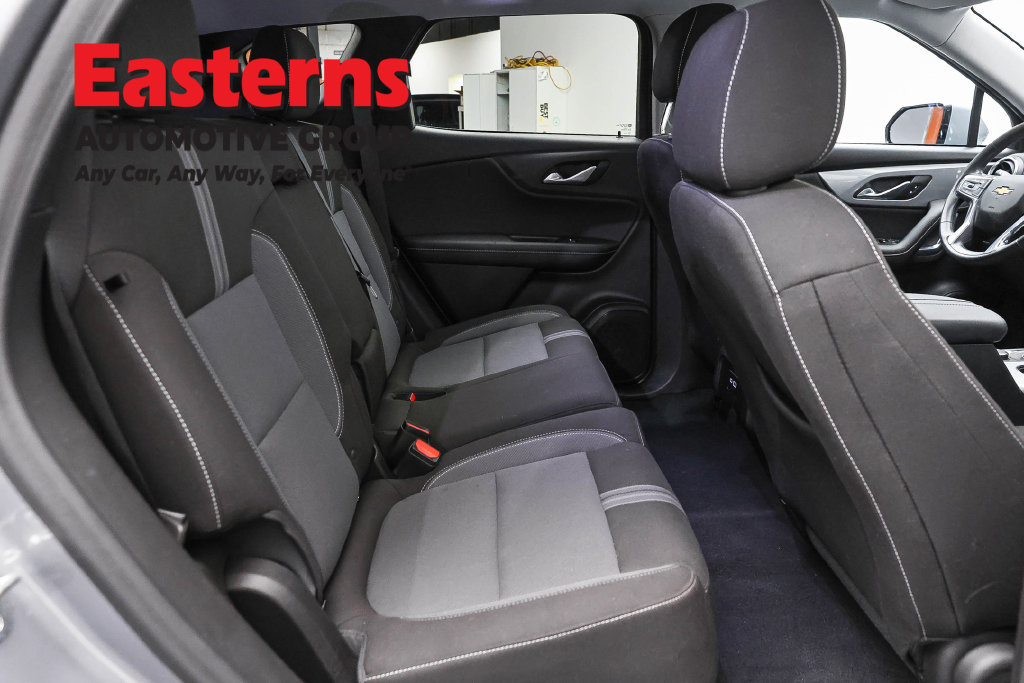 Used 2025 Chevrolet Blazer LT FWD image 25