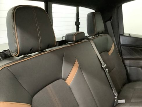 Used 2023 GMC Canyon AT4 image 28