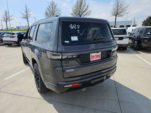 New 2026 Jeep Grand Wagoneer Limited AWD/4WD image 3