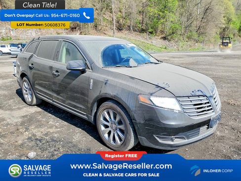 Used 2019 Lincoln MKT AWD image 5