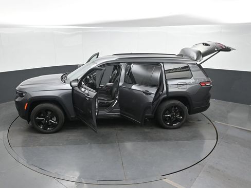 Used 2023 Jeep Grand Cherokee L Laredo AWD/4WD image 52