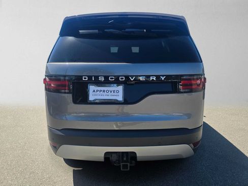 Used 2025 Land Rover Discovery S AWD/4WD image 4