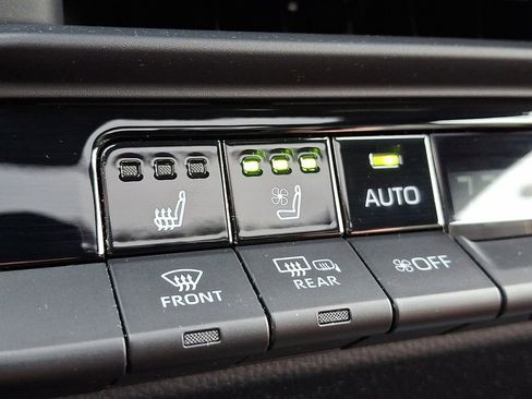 Used 2025 Toyota Crown Signia w/ Advanced Technology Package AWD/4WD image 23