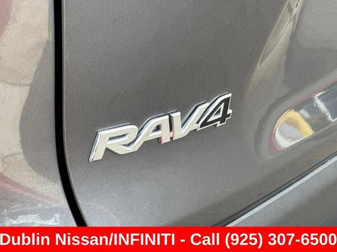 Used 2025 Toyota RAV4 XLE AWD/4WD image 52
