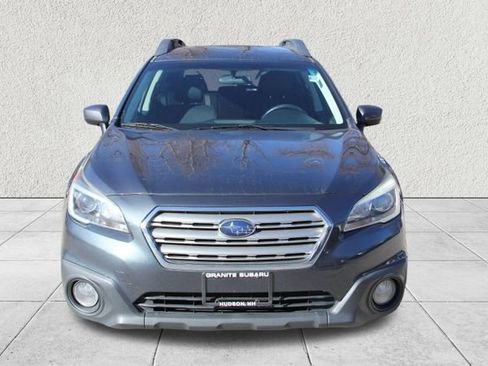 Used 2017 Subaru Outback 2.5i Premium image 4