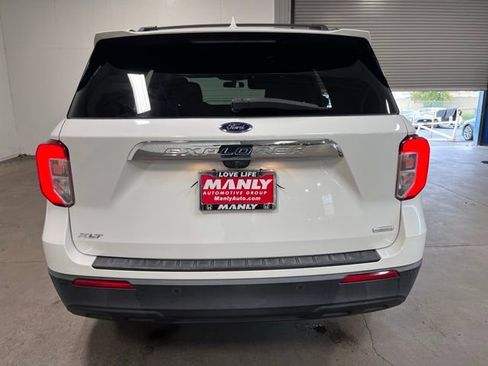 Used 2020 Ford Explorer XLT image 4
