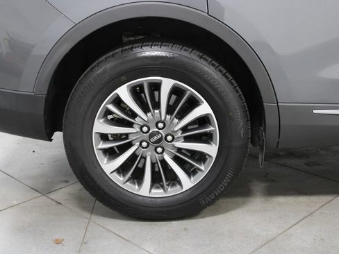Used 2022 Lincoln Nautilus Reserve AWD/4WD image 14