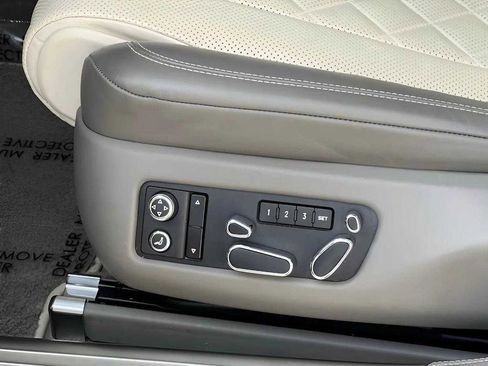 Used 2018 Bentley Flying Spur S V8 image 21