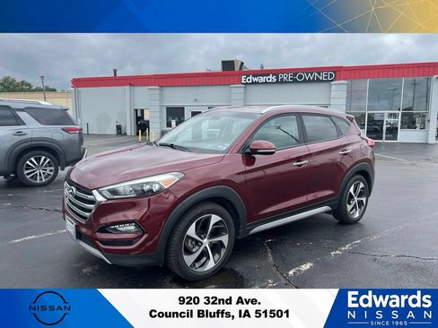 Used 2017 Hyundai Tucson Limited AWD/4WD image 11