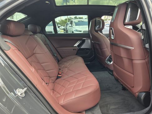 New 2026 BMW 750e xDrive w/ Premium Package AWD/4WD image 16