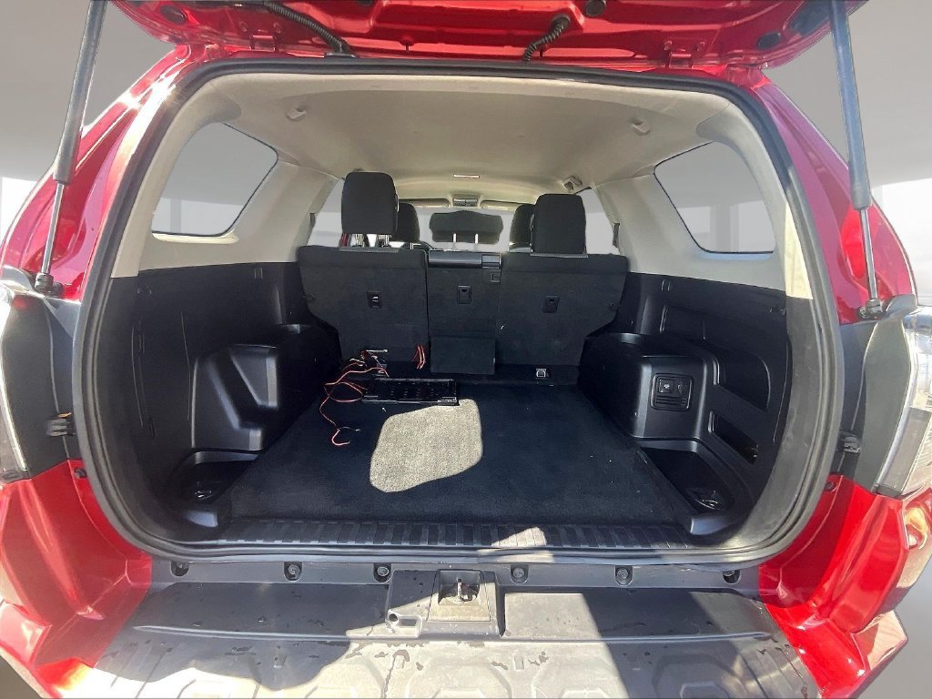 Used 2019 Toyota 4Runner SR5 AWD/4WD image 24