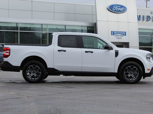New 2025 Ford Maverick XLT w/ XLT Luxury Package FWD image 8