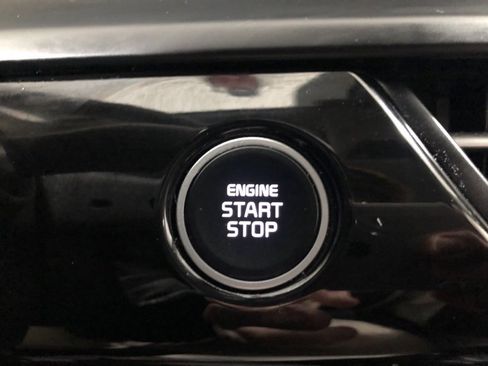 Certified 2024 Kia Seltos S image 25