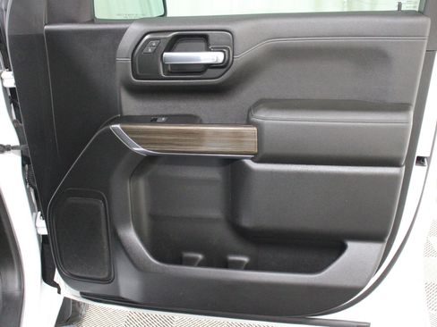 Used 2021 Chevrolet Silverado 1500 LT RWD image 27