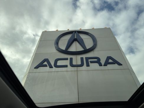 Certified 2025 Acura MDX SH-AWD w/ Technology Package image 2