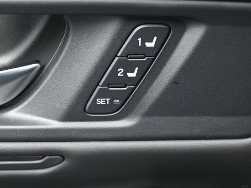 Used 2023 Honda Accord EX-L image 15