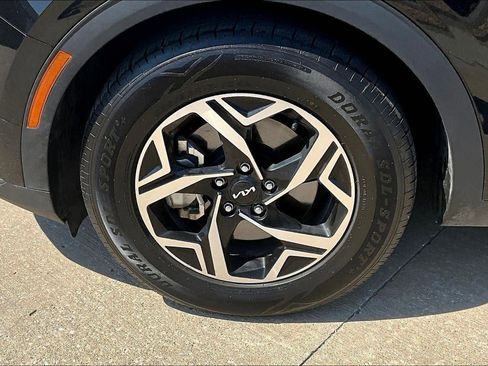 Used 2024 Kia Sportage LX image 34