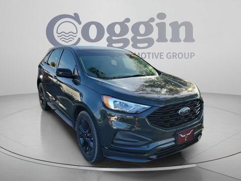 Certified 2024 Ford Edge SE w/ Black Appearance Package AWD/4WD image 10