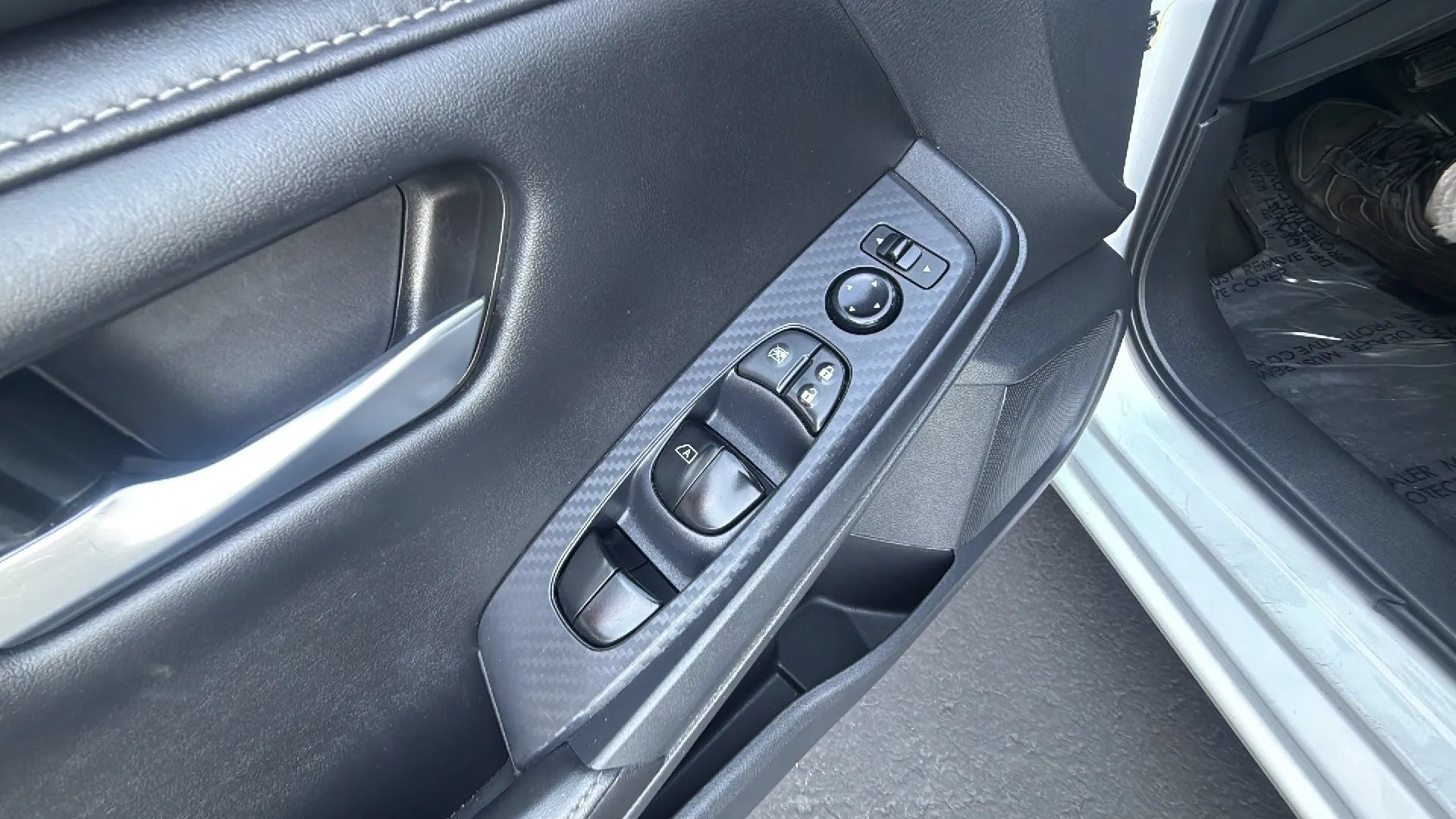 Used 2023 Nissan Sentra SV FWD image 30