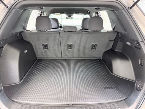 Used 2026 GMC Terrain Elevation w/ LPO, Floor Liner Package AWD/4WD image 29