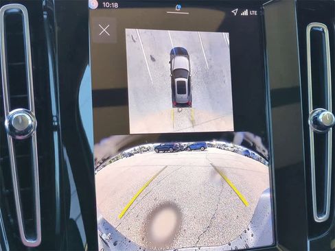 Used 2026 Volvo XC40 B5 Plus w/ Protection Package Premier image 30