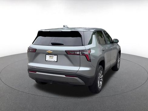 Used 2025 Chevrolet Equinox LT FWD image 11