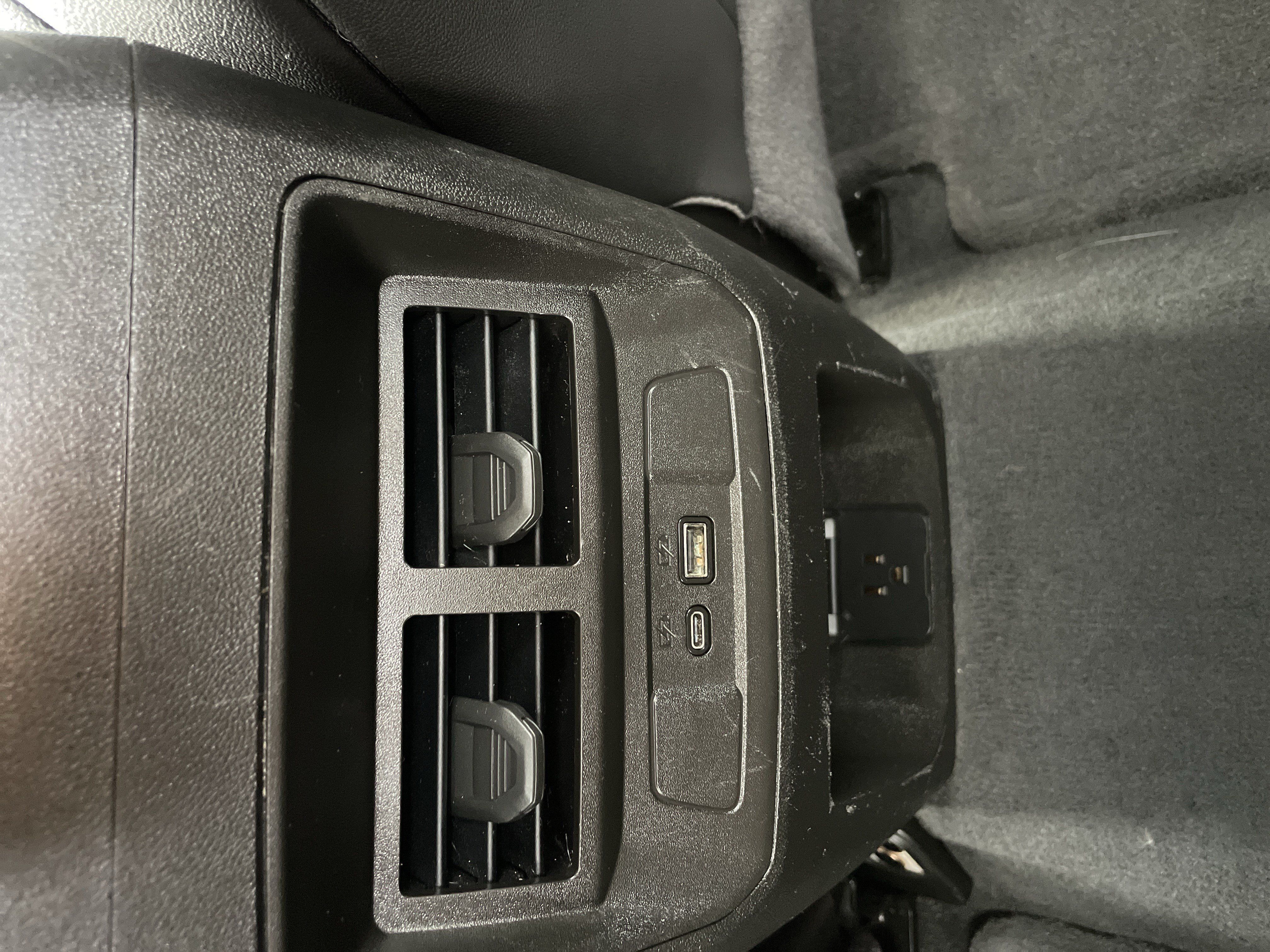 Used 2024 Chevrolet Colorado ZR2 w/ ZR2 Convenience Package III AWD/4WD image 28