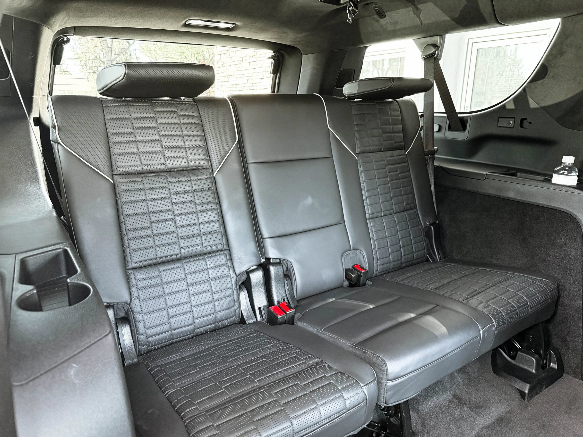 Used 2025 Cadillac Escalade ESV Sport Platinum AWD/4WD image 30