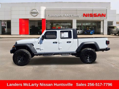 Used 2021 Jeep Gladiator Sport AWD/4WD image 8