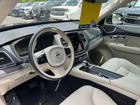 Used 2020 Volvo XC90 T5 Momentum w/ Protection Package Premier FWD image 29